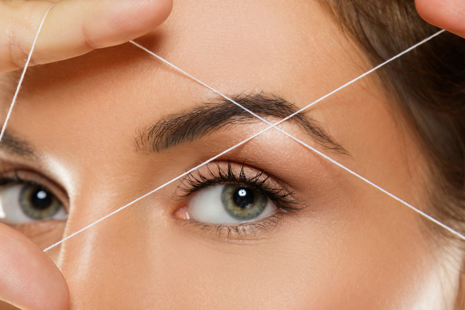Eyebrow Threading - Epilation Procedure for Brow Shape Correctio